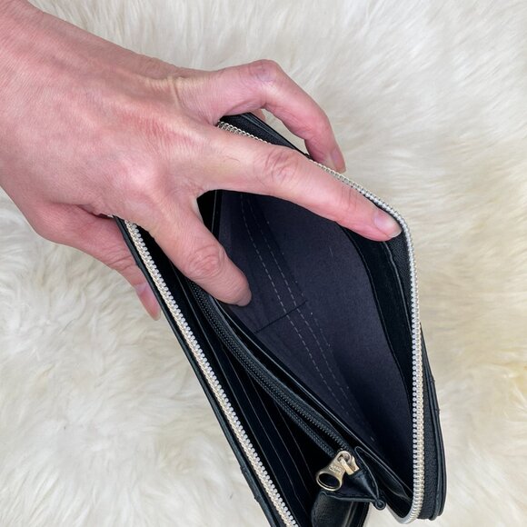 See By Chloé Black Leather Long Ziparound Wallet with Gold Hardware GUC